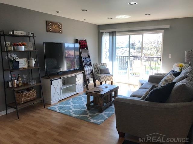 Foto del edificio - 34763 Maple Ln Dr