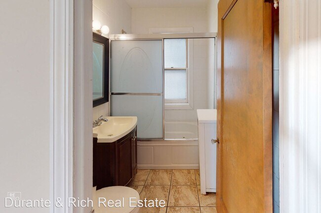 Foto del edificio - 2 br, 1 bath House - 1011 Hull Terrace Uni...