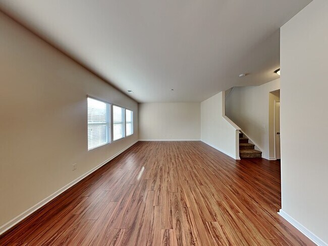 Building Photo - High end features through out!