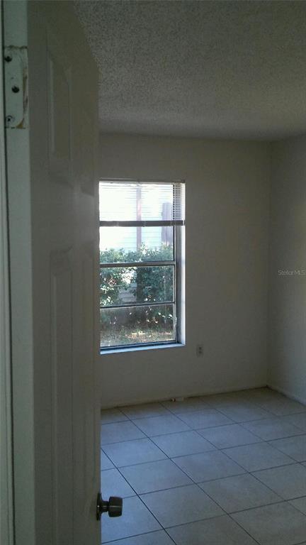 Foto del edificio - 3648 Meriden Ave