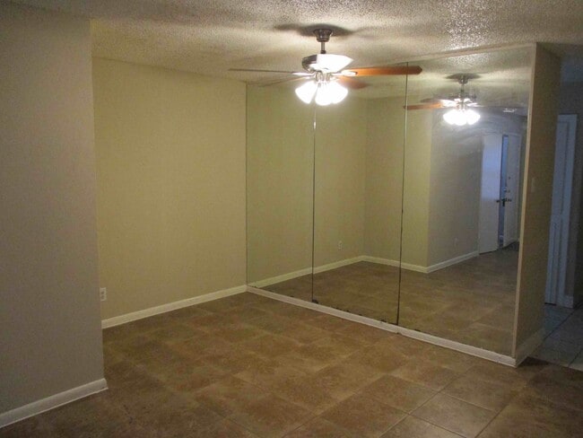 Foto del edificio - ALL BILLS PAID