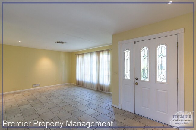 Building Photo - 3 br, 3 bath House - 1365 Osprey Ave