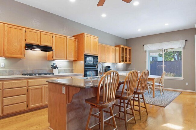 Foto del edificio - 3260 Mount Tamalpais Dr