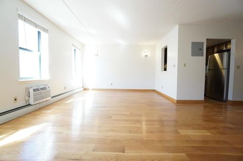 Primary Photo - 227 W 122nd St