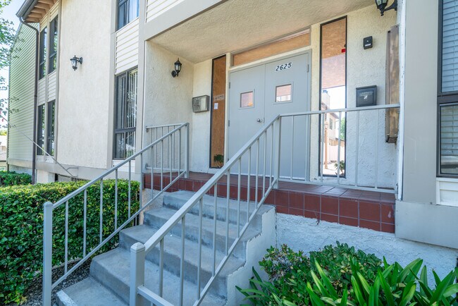 Foto del edificio - 2625 N Lincoln St