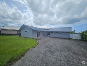 Building Photo - 822 Komomala Dr