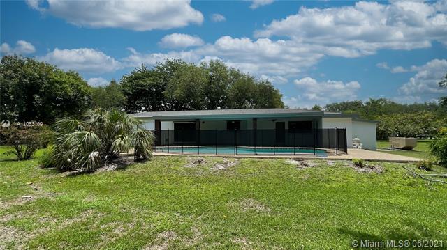 Building Photo - 12121 SW 77th Ave