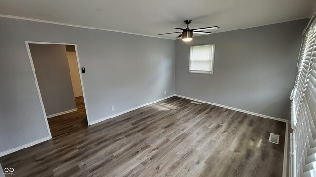 Building Photo - 608 Bernard Ave