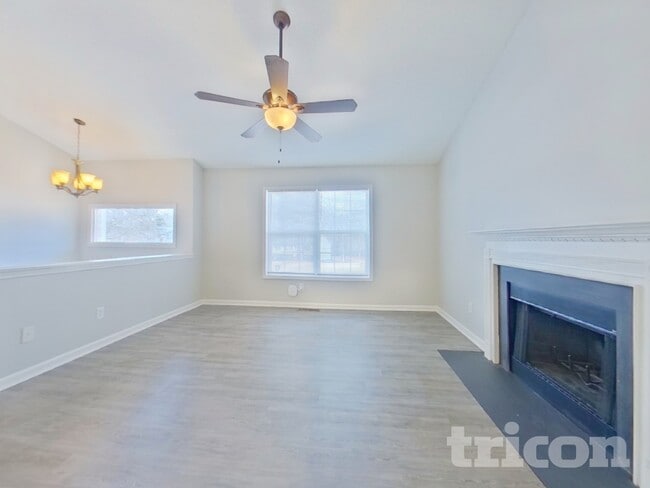 Building Photo - 97 Pastel Ct