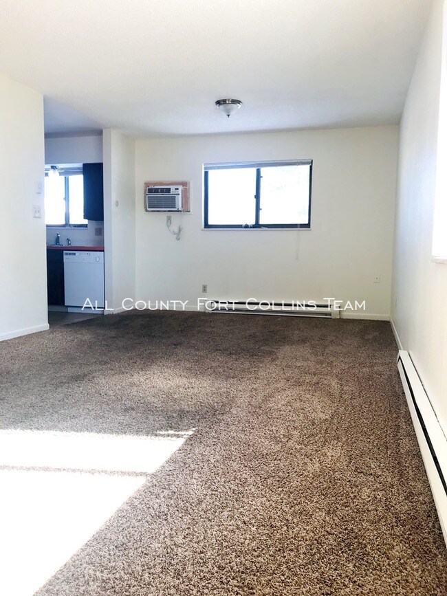 Building Photo - UPPER LEVEL UNIT AVAILABLE JUNE 29TH