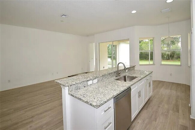 Kitchen 2 - 30741 Pumpkin Ridge Dr