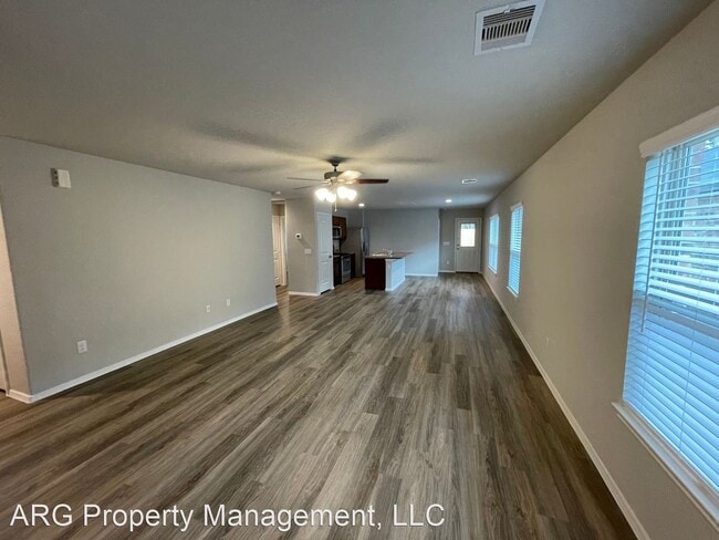 Building Photo - 3 br, 2 bath House - 727 Long Cedar Drive