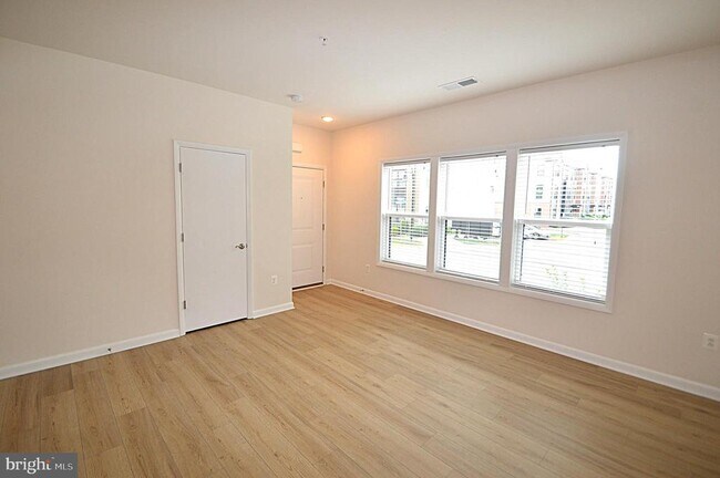 Building Photo - 20508 Milbridge Ter