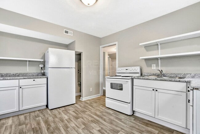 Photo - 2312 S 36th St House