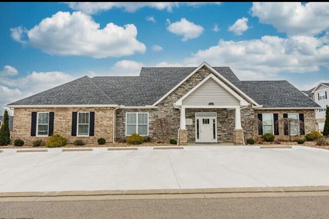 Foto del edificio - 2046 Mountain Ash Ln