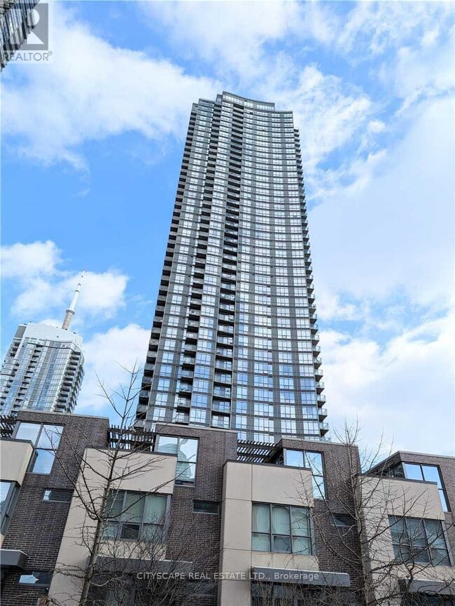 Building Photo - 11-5511 Brunel Ct