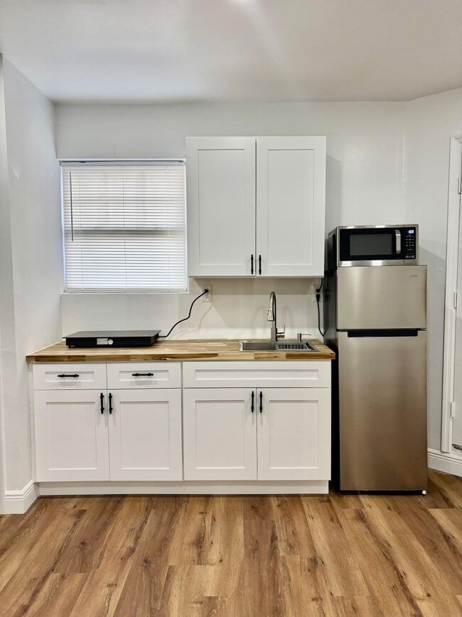 Photo - 2918 Woolridge Dr House