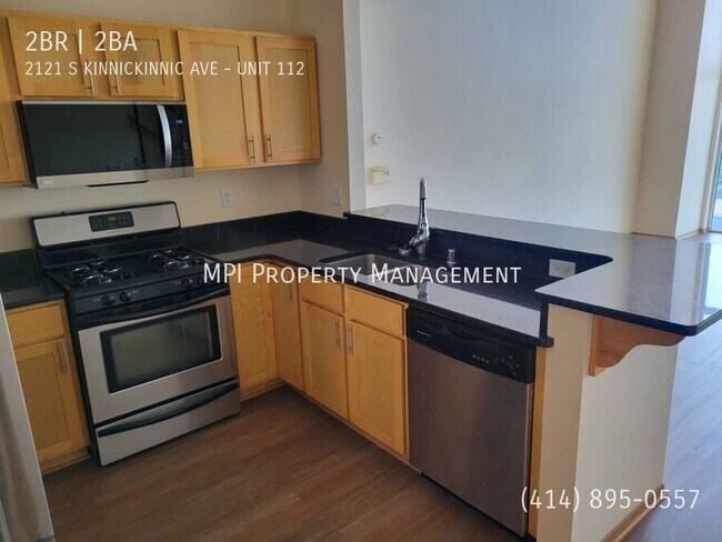 Building Photo - 2121 S Kinnickinnic Ave