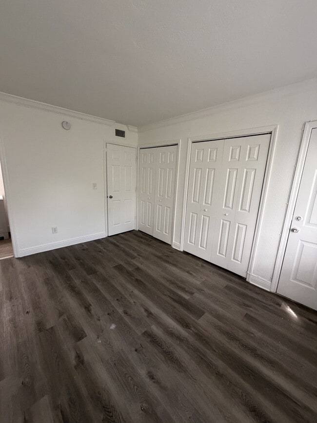 Building Photo - Olas Azules