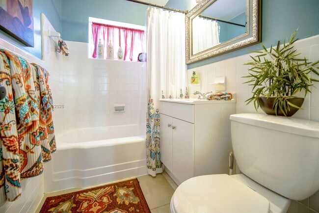 Building Photo - 1505 NW 7th Terrace