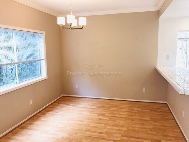 Foto del edificio - Beautiful 4 Bd/2.5 Ba, 1806 sf single-family house in Walnut Creek available now!