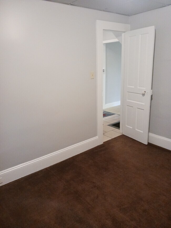 Bedroom 2 - 432 N Main Ave