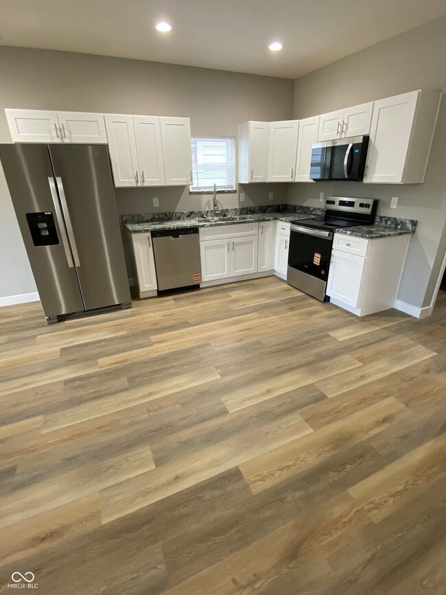 Foto del edificio - 931 N Beville Ave