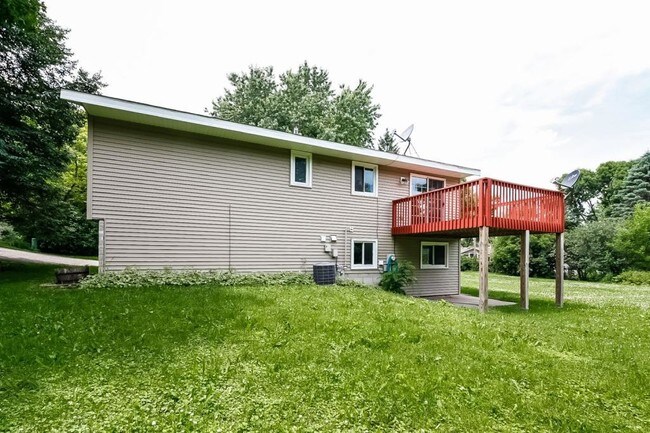 Foto del edificio - 4804 W Hidden Valley Dr