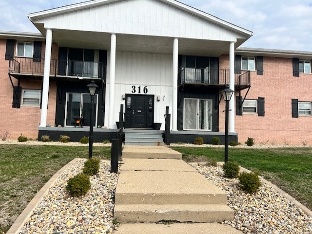 Primary Photo - 316 S Ridgewood Dr