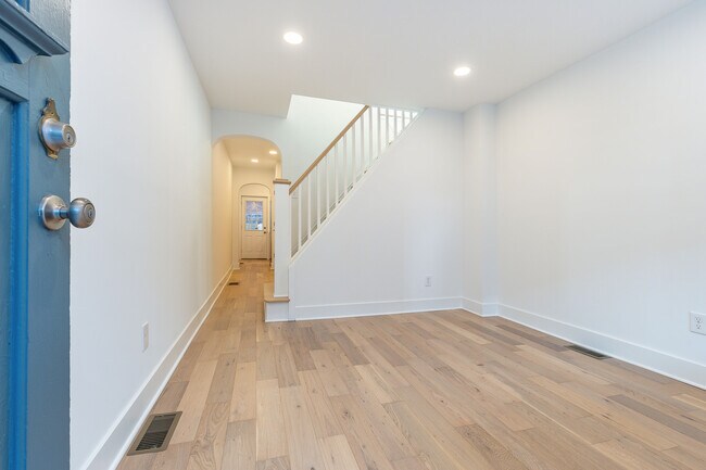 Foto del edificio - 2563 E Elkhart St