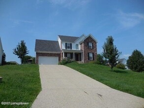 Building Photo - 2134 Southgate Ct