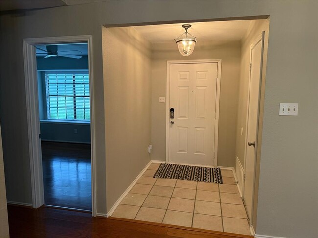 Foto del edificio - 9703 Willers Way