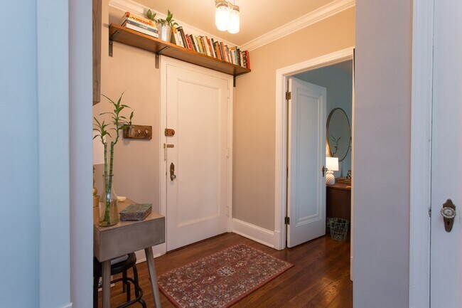 Building Photo - 1301 Longfellow St NW