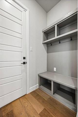 Foto del edificio - 3517 Golden Bell Ct