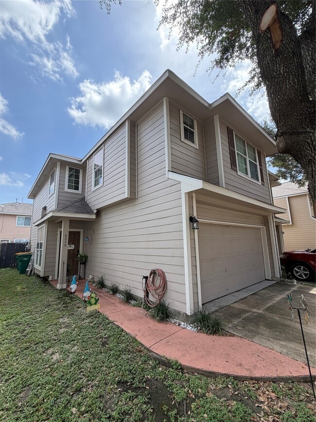 Building Photo - 6026 Yorkglen Manor Ln