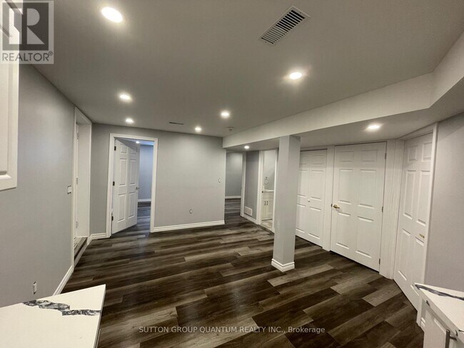 Building Photo - 48 White Sands Ct