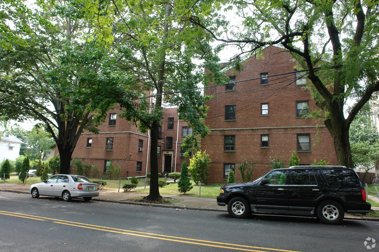 Foto del edificio - 742 Jersey Ave