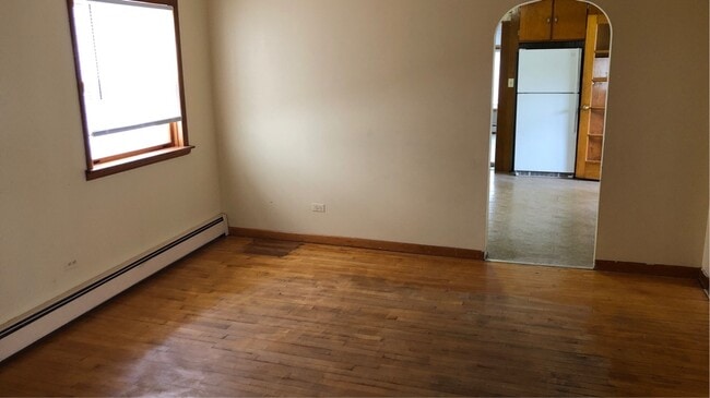 Building Photo - 307 N Warren Ave