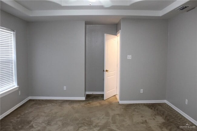 Building Photo - 3824 Umar Ave