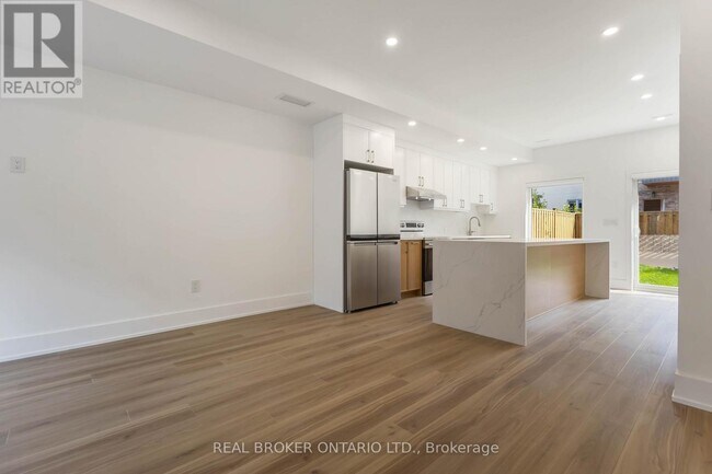 Building Photo - 72 Jones Ave