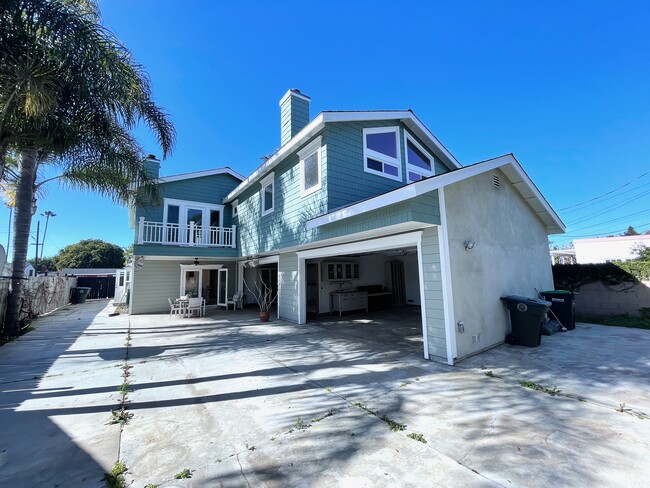 4-car enclosed garage - 222 Costa Mesa St