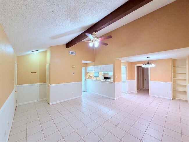 Foto del edificio - 6503 Columbia Oaks Ct