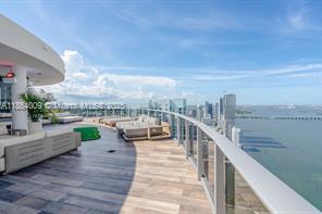 Foto del edificio - 488 NE 18th St