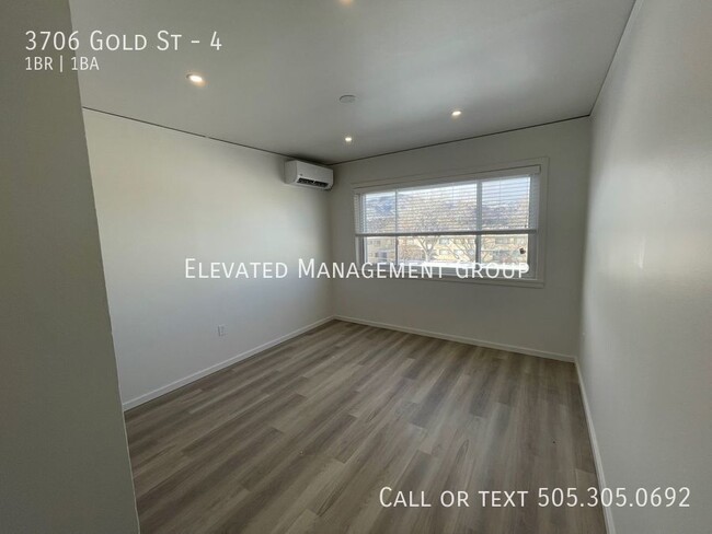 Building Photo - Amazing Fully Renovated 1 Bedroom in Heart...