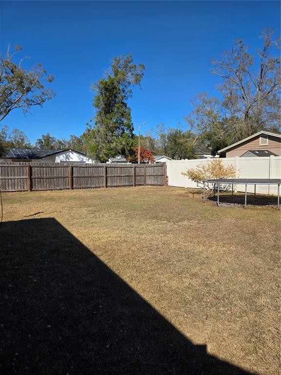 Foto del edificio - 3814 Cloverhill Ct