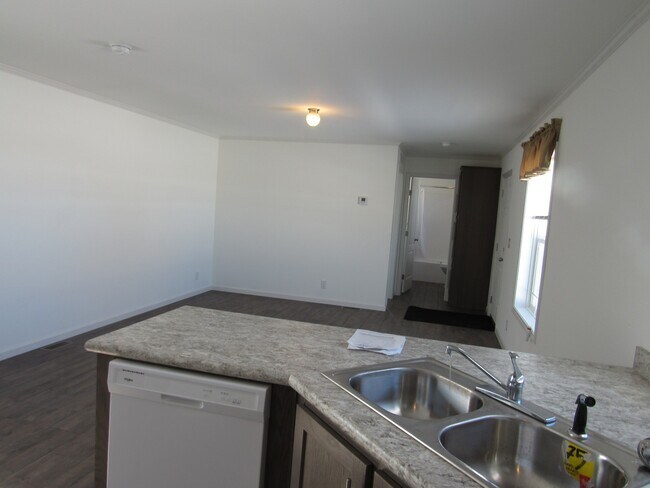 Foto del edificio - Newer Mobile Home on Westside