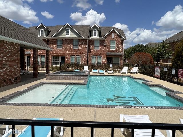 Building Photo - 4 br, 4 bath Condo - 1001 Krenek Tap Rd Ap...