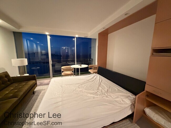 Foto del edificio - 1000 North Point St