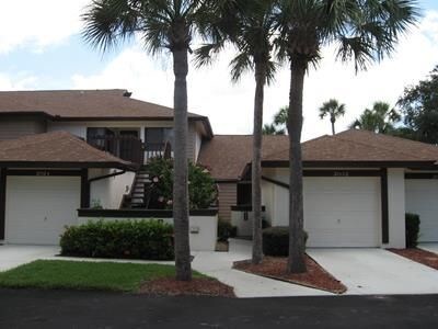 Primary Photo - 2032 Oakridge Cir