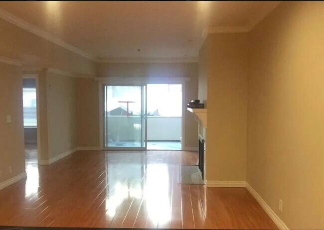 Foto del edificio - 2915 Montrose Ave